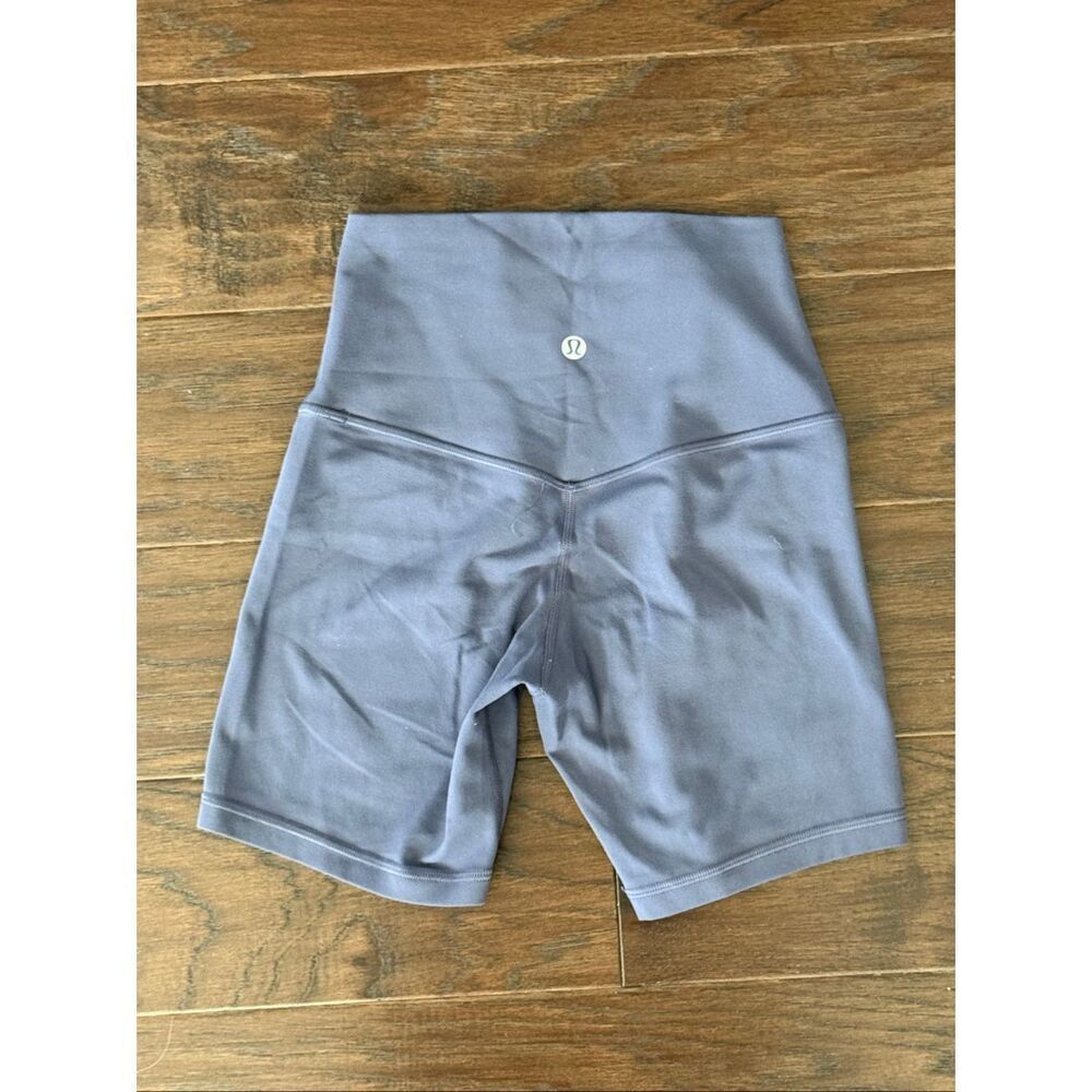 Lululemon Align 6” Shorts size 2 Purple Gray